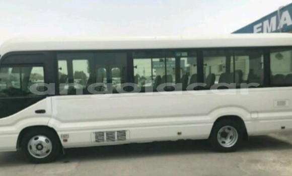 Acheter Neuf Voiture Toyota Coaster Blanc à Luanda, Province de Luanda Acheter Neuf Voiture Toyota Coaster Blanc à Luanda, Province de Luanda