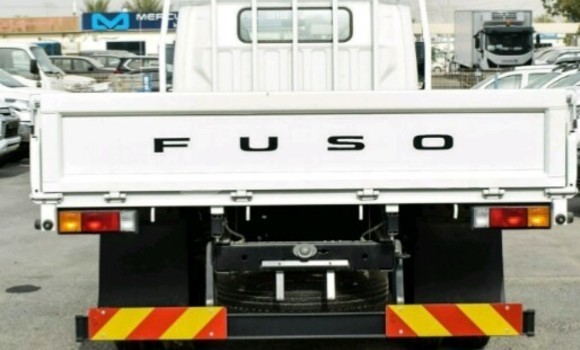 Buy New Mitsubishi Carisma White Car in Luanda in Luanda Province Buy New Mitsubishi Carisma White Car in Luanda in Luanda Province