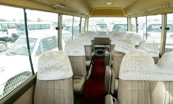 Acheter Neuf Voiture Toyota Coaster Autre à Luanda, Province de Luanda Acheter Neuf Voiture Toyota Coaster Autre à Luanda, Province de Luanda