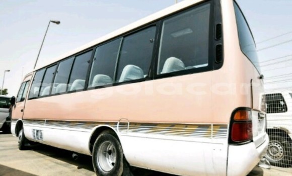 Acheter Neuf Voiture Toyota Coaster Autre à Luanda, Province de Luanda Acheter Neuf Voiture Toyota Coaster Autre à Luanda, Province de Luanda
