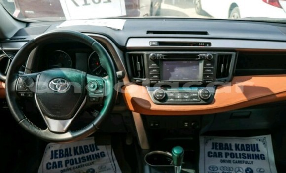 Comprar Novo Toyota RAV4 Outro Carro em Luanda em Luanda Province Comprar Novo Toyota RAV4 Outro Carro em Luanda em Luanda Province