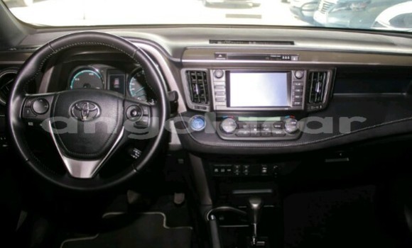 Buy New Toyota RAV4 White Car in Luanda in Luanda Province Buy New Toyota RAV4 White Car in Luanda in Luanda Province