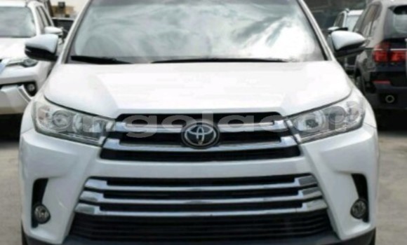 Acheter Neuf Voiture Toyota Highlander Blanc à Luanda, Province de Luanda Acheter Neuf Voiture Toyota Highlander Blanc à Luanda, Province de Luanda