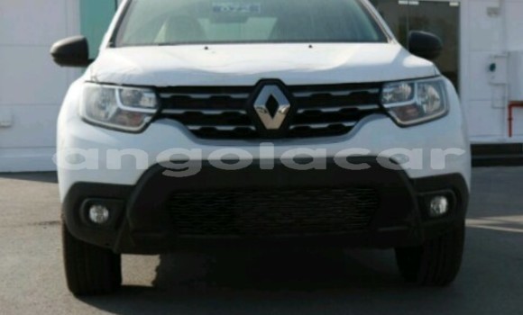 Buy New Renault Duster White Car in Luanda in Luanda Province Buy New Renault Duster White Car in Luanda in Luanda Province