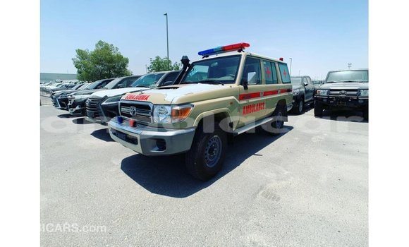 Buy Import Toyota Land Cruiser Beige Car in Import - Dubai in Bengo Province Buy Import Toyota Land Cruiser Beige Car in Import - Dubai in Bengo Province