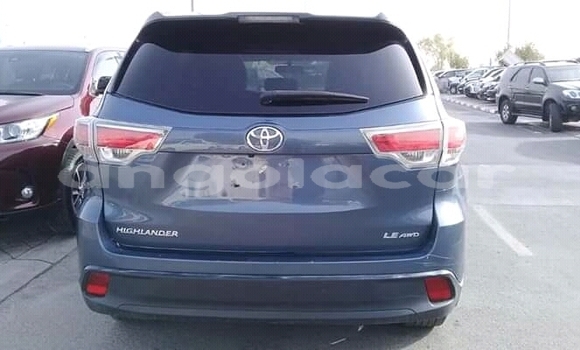 Buy New Toyota Highlander Blue Car in Luanda in Luanda Province Buy New Toyota Highlander Blue Car in Luanda in Luanda Province