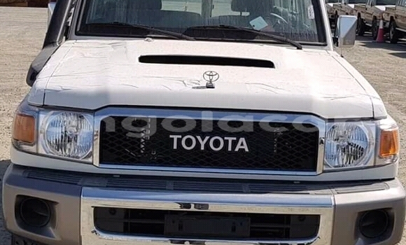 Acheter Neuf Voiture Toyota Land Cruiser Blanc à Luanda, Province de Luanda Acheter Neuf Voiture Toyota Land Cruiser Blanc à Luanda, Province de Luanda