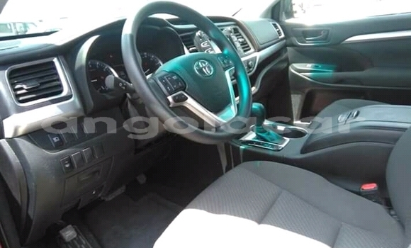 Comprar Novo Toyota Highlander Outro Carro em Luanda em Luanda Province Comprar Novo Toyota Highlander Outro Carro em Luanda em Luanda Province