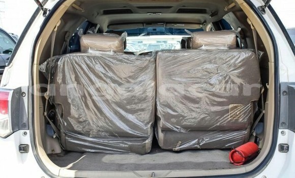 Comprar Novo Toyota Prado Branco Carro em Luanda em Luanda Province Comprar Novo Toyota Prado Branco Carro em Luanda em Luanda Province