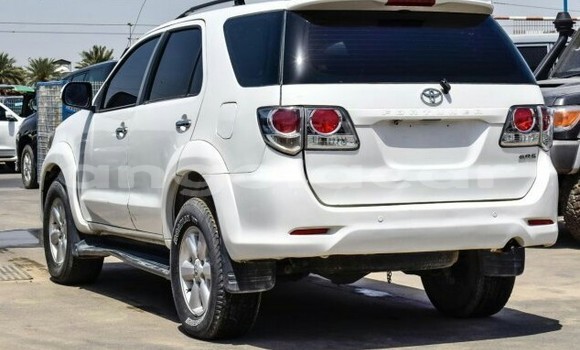 Comprar Novo Toyota Fortuner Branco Carro em Luanda em Luanda Province Comprar Novo Toyota Fortuner Branco Carro em Luanda em Luanda Province