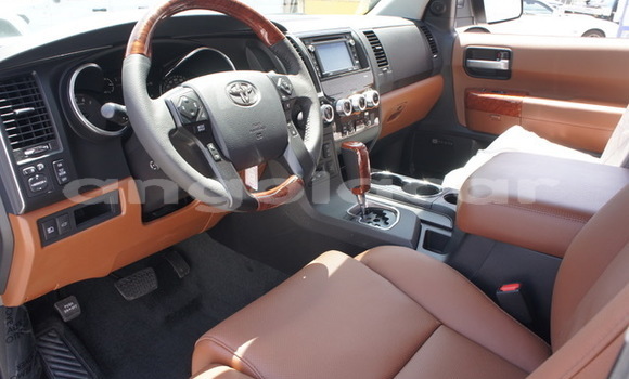 Comprar Usado Toyota Sequoia Branco Carro em Luanda em Luanda Province Comprar Usado Toyota Sequoia Branco Carro em Luanda em Luanda Province