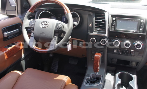 Comprar Usado Toyota Sequoia Branco Carro em Luanda em Luanda Province Comprar Usado Toyota Sequoia Branco Carro em Luanda em Luanda Province