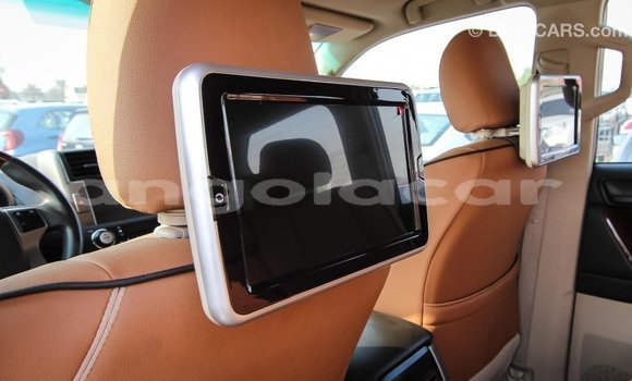 Comprar Importar Toyota Prado Branco Carro em Import - Dubai em Bengo Province Comprar Importar Toyota Prado Branco Carro em Import - Dubai em Bengo Province