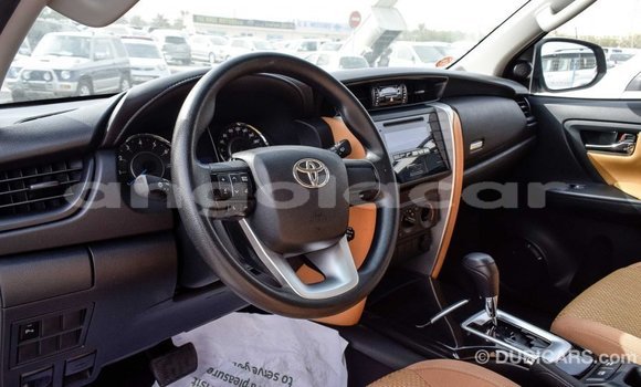 Comprar Importar Toyota Fortuner Branco Carro em Import - Dubai em Bengo Province Comprar Importar Toyota Fortuner Branco Carro em Import - Dubai em Bengo Province