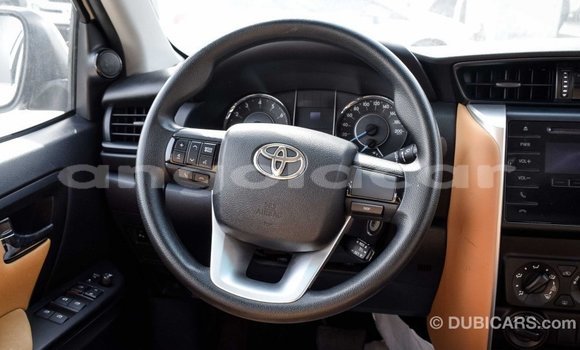 Comprar Importar Toyota Fortuner Branco Carro em Import - Dubai em Bengo Province Comprar Importar Toyota Fortuner Branco Carro em Import - Dubai em Bengo Province