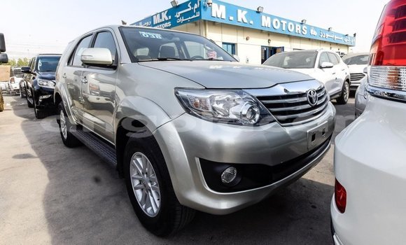 Buy Import Toyota Fortuner Other Car in Import - Dubai in Bengo Province Buy Import Toyota Fortuner Other Car in Import - Dubai in Bengo Province