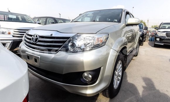 Buy Import Toyota Fortuner Other Car in Import - Dubai in Bengo Province Buy Import Toyota Fortuner Other Car in Import - Dubai in Bengo Province