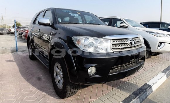 Comprar Importar Toyota Fortuner Preto Carro em Import - Dubai em Bengo Province Comprar Importar Toyota Fortuner Preto Carro em Import - Dubai em Bengo Province