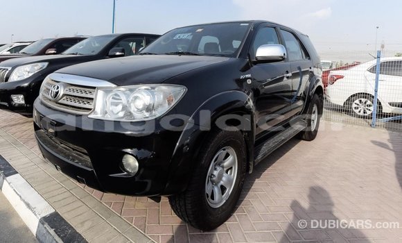 Comprar Importar Toyota Fortuner Preto Carro em Import - Dubai em Bengo Province Comprar Importar Toyota Fortuner Preto Carro em Import - Dubai em Bengo Province