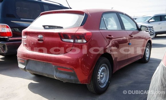 Comprar Importar Kia Carens Vermelho Carro em Import - Dubai em Bengo Province Comprar Importar Kia Carens Vermelho Carro em Import - Dubai em Bengo Province