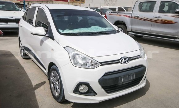 Comprar Importar Hyundai i10 Branco Carro em Import - Dubai em Bengo Province Comprar Importar Hyundai i10 Branco Carro em Import - Dubai em Bengo Province