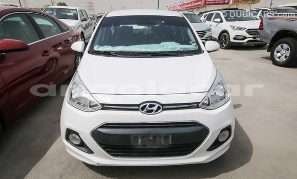 Comprar Importar Hyundai i10 Branco Carro em Import - Dubai em Bengo Province Comprar Importar Hyundai i10 Branco Carro em Import - Dubai em Bengo Province