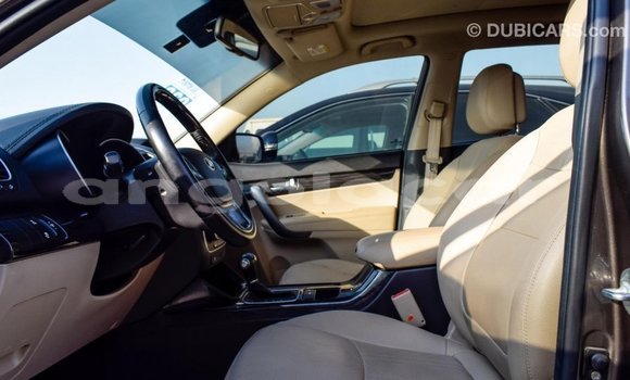 Comprar Importar Kia Sorento Marrom Carro em Import - Dubai em Bengo Province Comprar Importar Kia Sorento Marrom Carro em Import - Dubai em Bengo Province