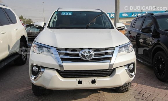 Buy Import Toyota Fortuner White Car in Import - Dubai in Bengo Province Buy Import Toyota Fortuner White Car in Import - Dubai in Bengo Province