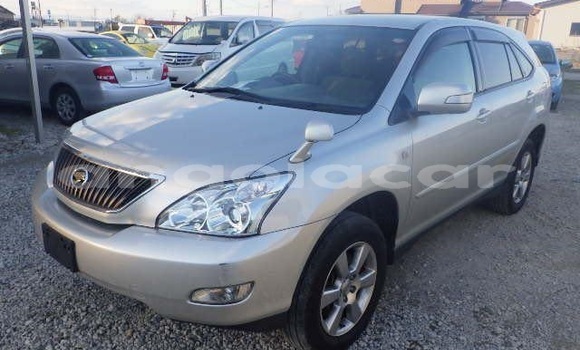 Comprar Usado Toyota Harrier Branco Carro em Luanda em Luanda Province Comprar Usado Toyota Harrier Branco Carro em Luanda em Luanda Province