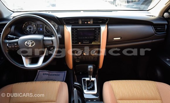 Comprar Importar Toyota Fortuner Branco Carro em Import - Dubai em Bengo Province Comprar Importar Toyota Fortuner Branco Carro em Import - Dubai em Bengo Province