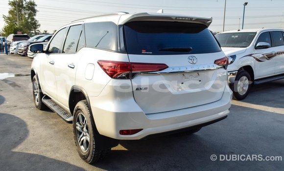 Comprar Importar Toyota Fortuner Branco Carro em Import - Dubai em Bengo Province Comprar Importar Toyota Fortuner Branco Carro em Import - Dubai em Bengo Province