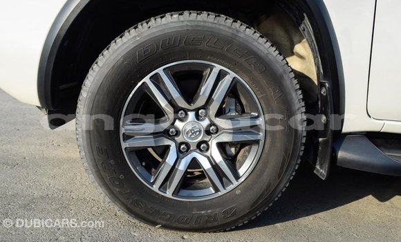 Comprar Importar Toyota Fortuner Branco Carro em Import - Dubai em Bengo Province Comprar Importar Toyota Fortuner Branco Carro em Import - Dubai em Bengo Province