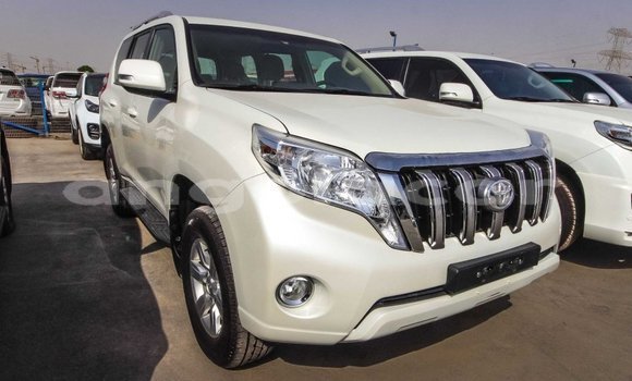 Comprar Importar Toyota Prado Branco Carro em Import - Dubai em Bengo Province Comprar Importar Toyota Prado Branco Carro em Import - Dubai em Bengo Province