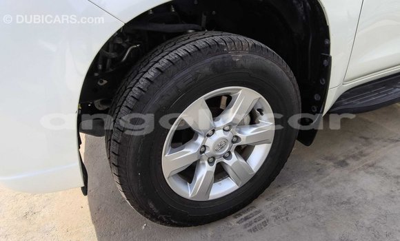 Comprar Importar Toyota Prado Branco Carro em Import - Dubai em Bengo Province Comprar Importar Toyota Prado Branco Carro em Import - Dubai em Bengo Province