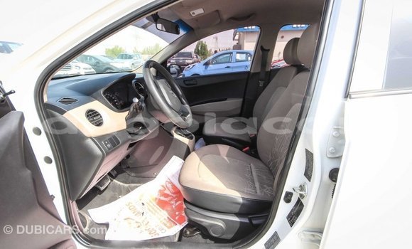 Comprar Importar Hyundai i10 Branco Carro em Import - Dubai em Bengo Province Comprar Importar Hyundai i10 Branco Carro em Import - Dubai em Bengo Province