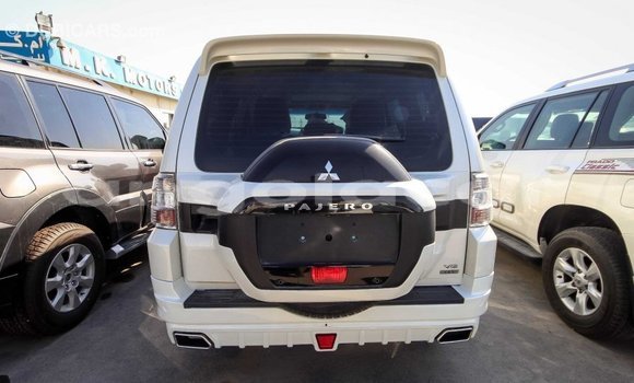 Buy Import Mitsubishi Pajero White Car in Import - Dubai in Bengo Province Buy Import Mitsubishi Pajero White Car in Import - Dubai in Bengo Province