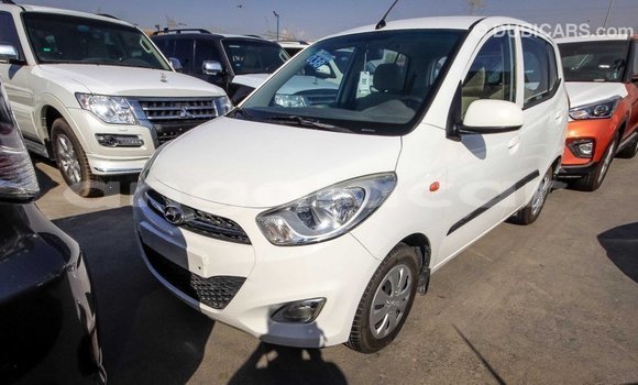 Buy Import Hyundai i10 White Car in Import - Dubai in Bengo Province Buy Import Hyundai i10 White Car in Import - Dubai in Bengo Province