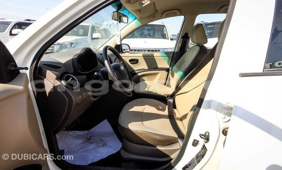 Buy Import Hyundai i10 White Car in Import - Dubai in Bengo Province Buy Import Hyundai i10 White Car in Import - Dubai in Bengo Province
