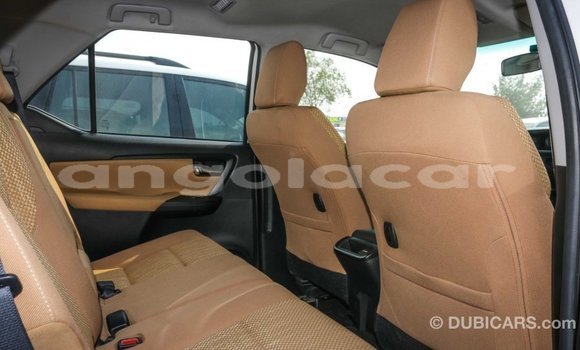Comprar Importar Toyota Fortuner Branco Carro em Import - Dubai em Bengo Province Comprar Importar Toyota Fortuner Branco Carro em Import - Dubai em Bengo Province