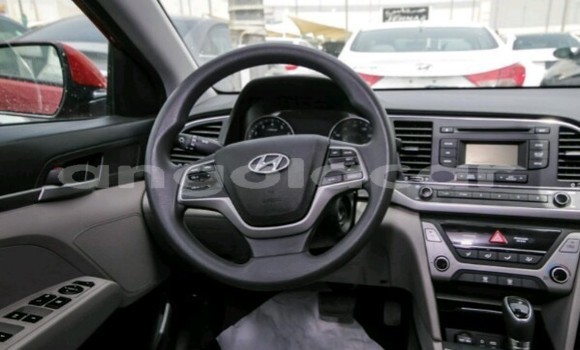 Buy New Hyundai Elantra Red Car in Luanda in Luanda Province Buy New Hyundai Elantra Red Car in Luanda in Luanda Province