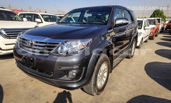 Comprar Importar Toyota Fortuner Outro Carro em Import - Dubai em Bengo Province Comprar Importar Toyota Fortuner Outro Carro em Import - Dubai em Bengo Province