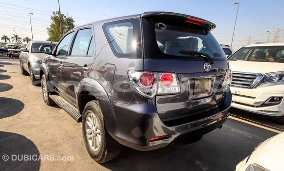 Comprar Importar Toyota Fortuner Outro Carro em Import - Dubai em Bengo Province Comprar Importar Toyota Fortuner Outro Carro em Import - Dubai em Bengo Province