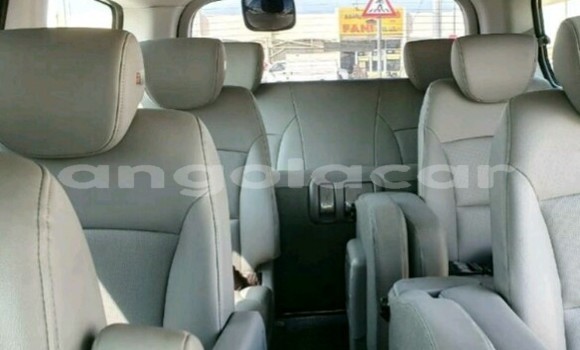 Comprar Novo Hyundai H1 Branco Carro em Luanda em Luanda Province Comprar Novo Hyundai H1 Branco Carro em Luanda em Luanda Province
