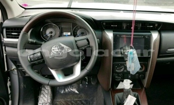 Comprar Novo Toyota Fortuner Branco Carro em Luanda em Luanda Province Comprar Novo Toyota Fortuner Branco Carro em Luanda em Luanda Province