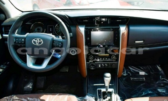 Buy New Toyota Fortuner Black Car in Luanda in Luanda Province Buy New Toyota Fortuner Black Car in Luanda in Luanda Province