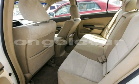Acheter Neuf Voiture Honda Accord Blanc à Luanda, Province de Luanda Acheter Neuf Voiture Honda Accord Blanc à Luanda, Province de Luanda