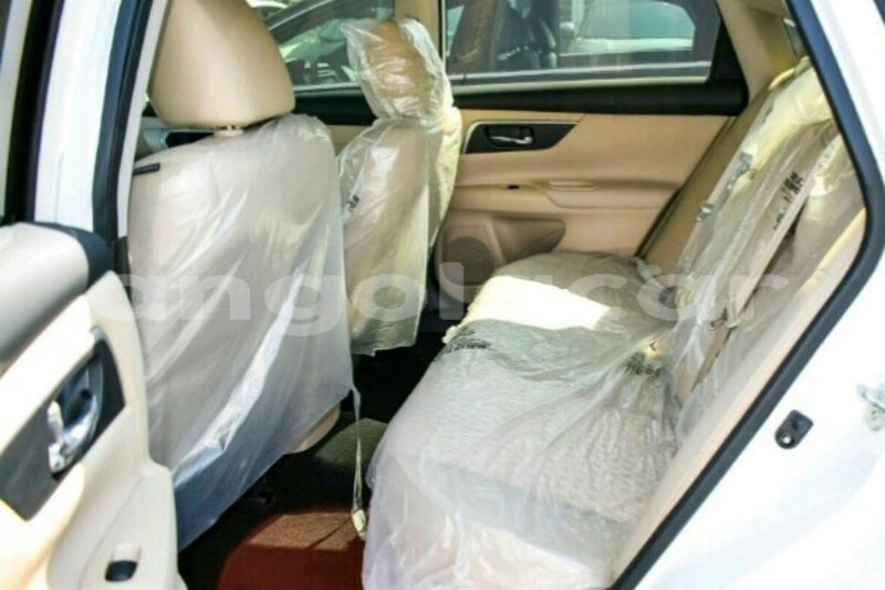 Big with watermark nissan altima luanda province luanda 4772