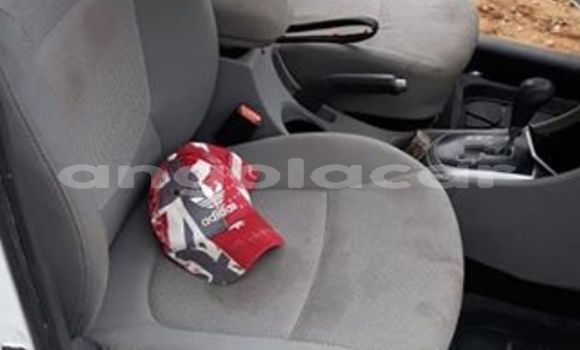 Comprar Usado Hyundai Accent Branco Carro em Luanda em Luanda Province Comprar Usado Hyundai Accent Branco Carro em Luanda em Luanda Province