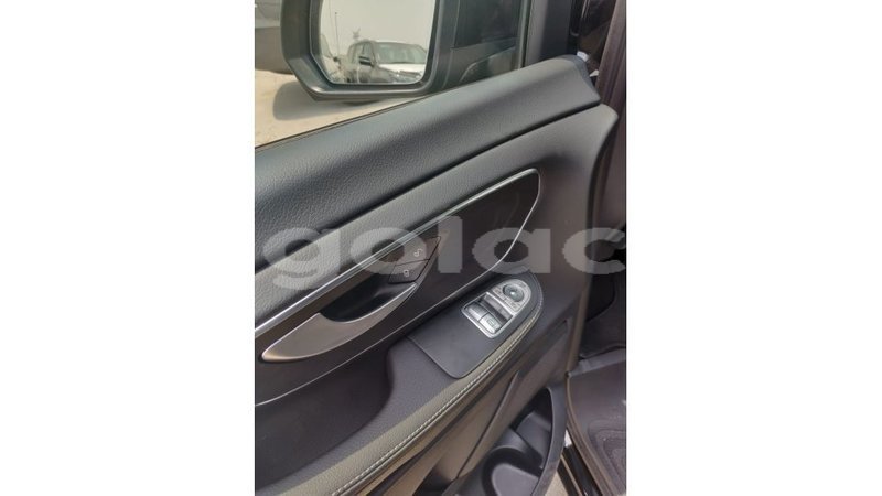 Big with watermark mercedes benz 250 bengo province import dubai 4818