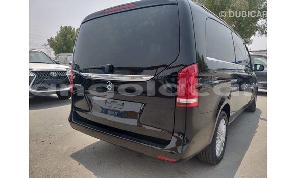 Comprar Importar Mercedes-Benz 250 Preto Carro em Import - Dubai em Bengo Province Comprar Importar Mercedes-Benz 250 Preto Carro em Import - Dubai em Bengo Province